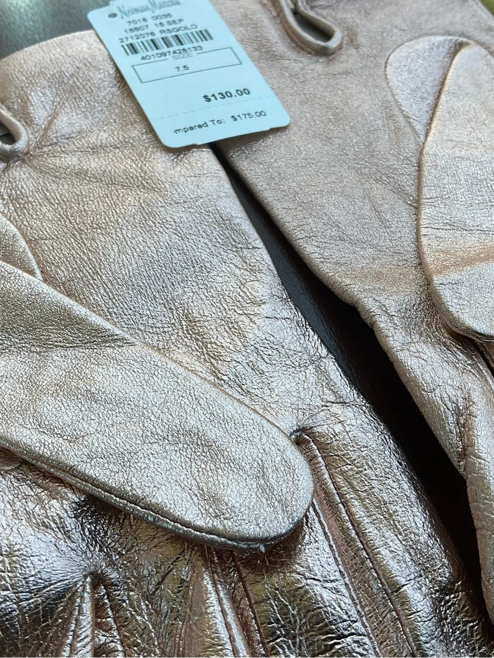 Neiman Marcus Rose Gold Metallic Leather Gloves size 7.5 NWT